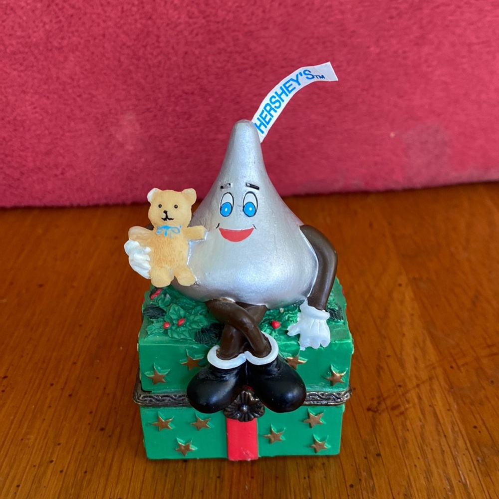 Collectible Hersheys Kiss trinket box 2000